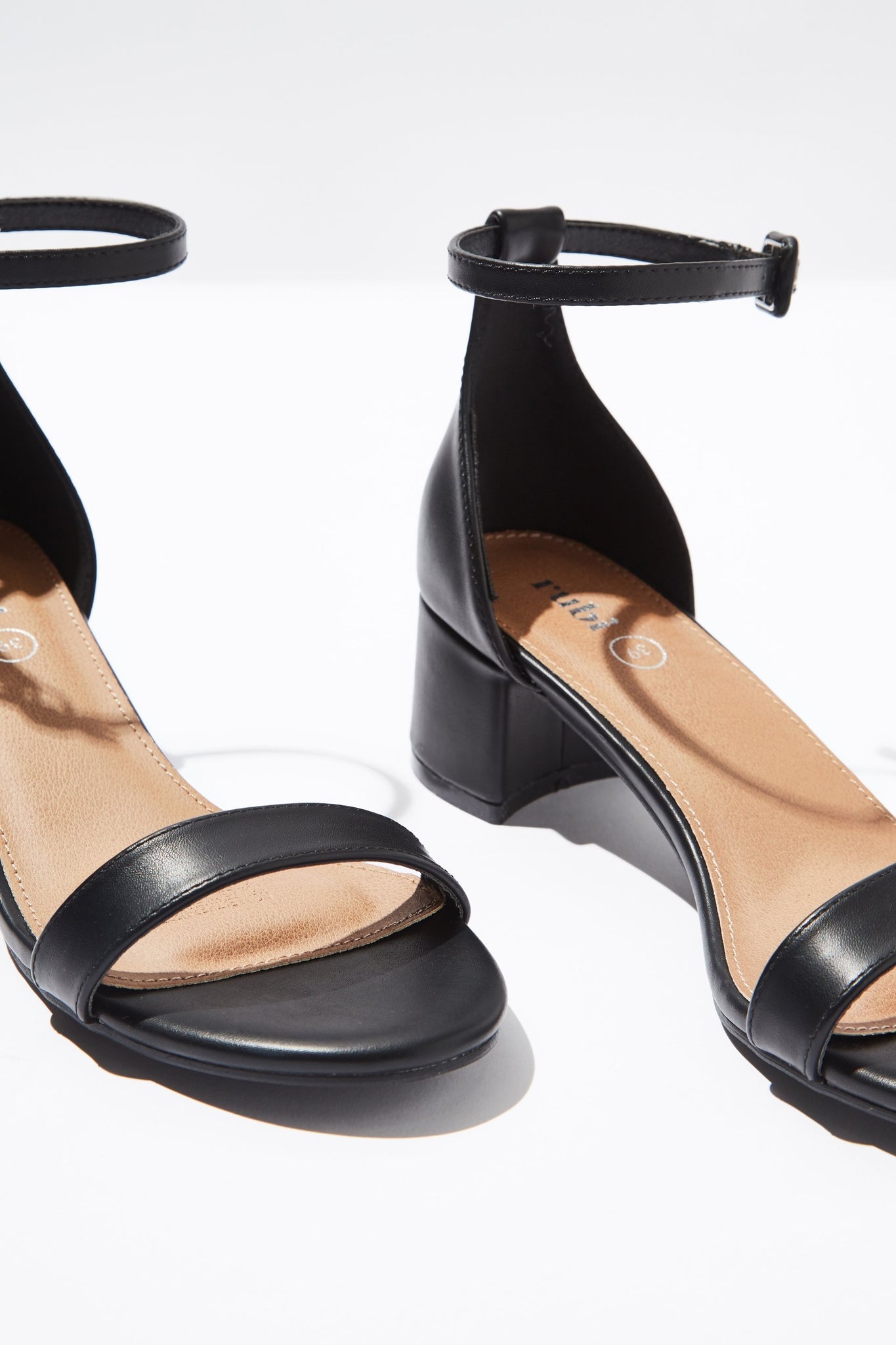 Women Rubi Lizzie Low Block Heel - Black Smooth